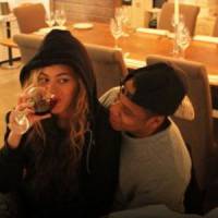 Beyoncé : un verre de vin pour prouver qu’elle n’est pas enceinte