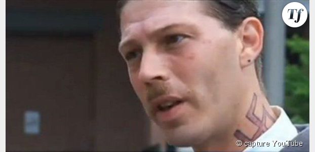 Un nazi en uniforme au tribunal pour récupérer son fils Adolf Hitler - vidéo