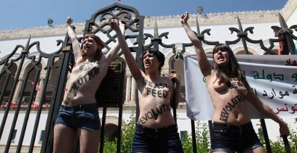 Une Femen ukrainienne arrêtée et expulsée à Tunis