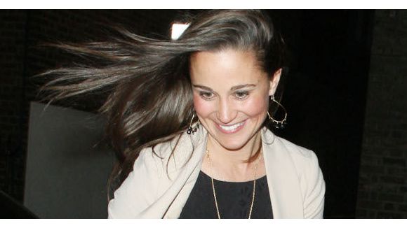 Pippa Middleton chroniqueuse pour Vanity Fair : Twitter ricane