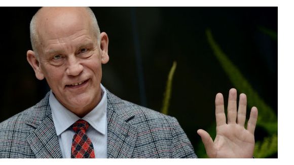 John Malkovich sauve la vie à un homme blessé à Toronto