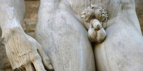 Il passe huit mois en érection avant de se retrouver avec un demi-pénis