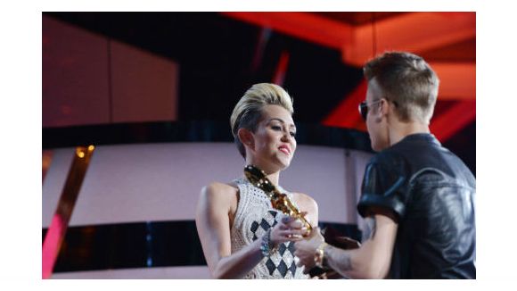 Justin Bieber est-il en couple avec Miley Cyrus ?