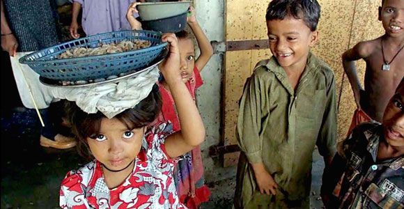 Le travail des enfants touche surtout les filles