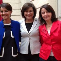 Bleu, blanc, rouge : trois ministres prennent la pose sur Twitter