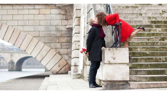 On passe deux semaines de notre vie à embrasser