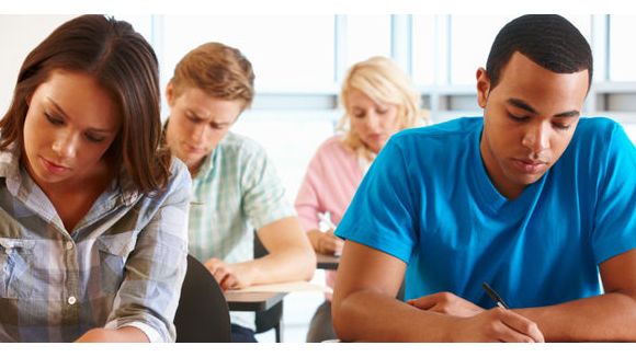 Résultats Bac 2013 : une tahitienne obtient une moyenne de 20,443