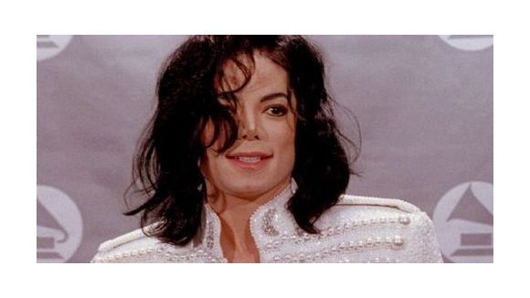 Michael Jackson poussé au suicide à cause de ses dettes…selon le Dr Murray