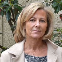 Claire Chazal : un inconnu lui jette un seau d'excréments à la sortie du JT