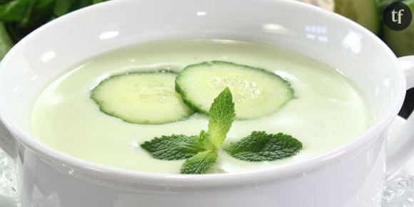 Soupe de concombre à la menthe : une recette express et light pour l'été