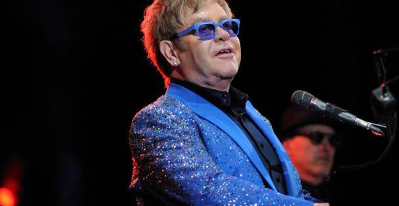Vieilles Charrues : Elton John annule sa tournée européenne