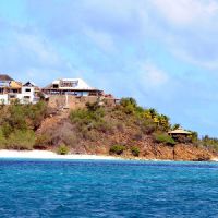 Louer une maison de star : le nouveau caprice des vacanciers fortunés