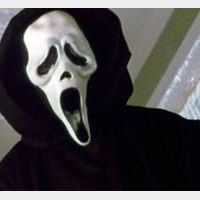 Scream 4: le tueur au masque de fantôme de retour...aujourd'hui !