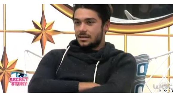 Secret Story 7 : Julien veut être nominé d'office et quitter le jeu