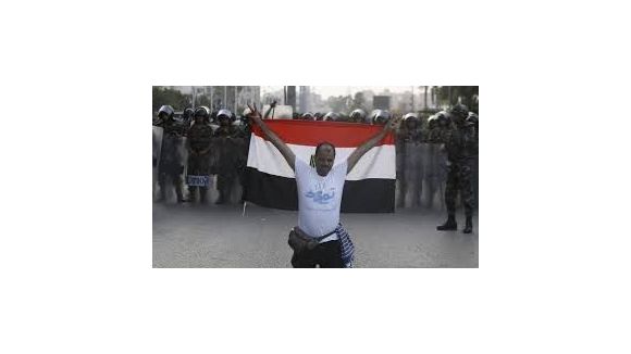 Vendredi tendu en Egypte : l’armée met en garde les manifestants