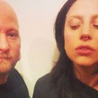 Lady Gaga se fait percer le septum