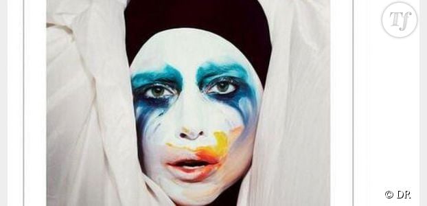 Lady Gaga dévoile la pochette de son premier single Applause