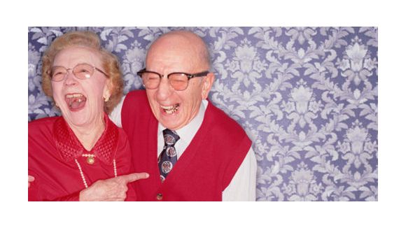 Le cerveau féminin plus attiré par les hommes drôles ?