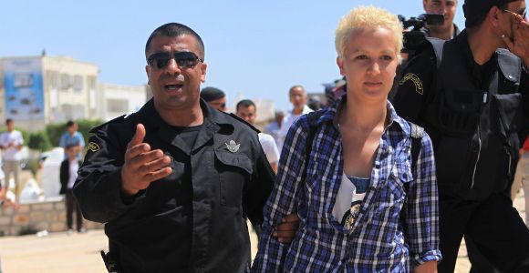 Femen Tunisie : Amina libérée de prison en attendant son procès