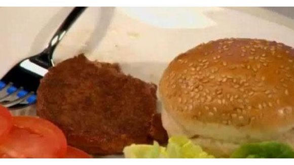 Steak in vitro : les testeurs en ont laissé la moitié - vidéo