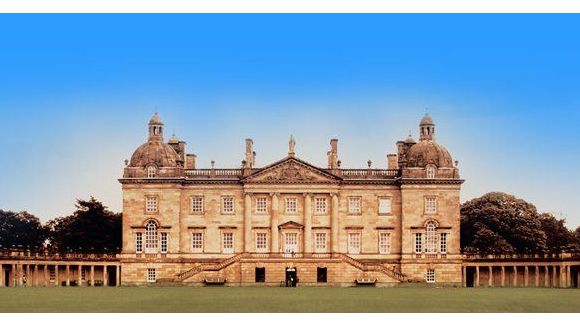 Houghton Hall : un château anglais retrouve ses chefs d'oeuvre le temps d'une exposition