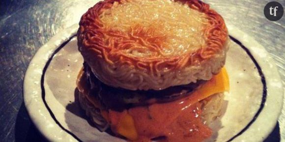 "Ramen Burger" : le nouveau hamburger que les New-Yorkais s'arrachent