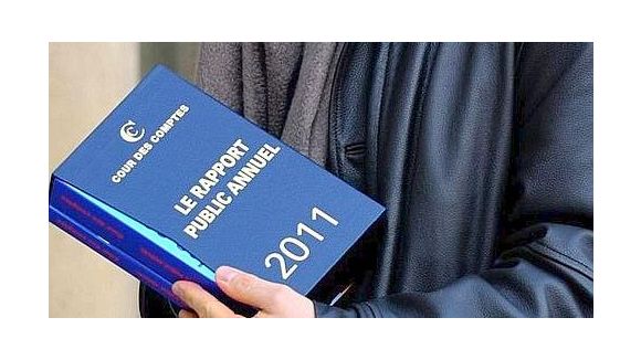 Fonction publique : le gouvernement reconduit le gel des salaires pour 2012