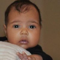 North West : première photo de la fille de Kim Kardashian