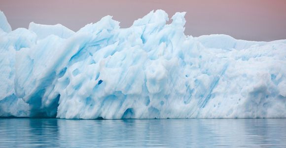 Groenland : un canyon géant caché sous la glace