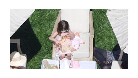 Suri Cruise a fêté ses 5 ans entre adultes