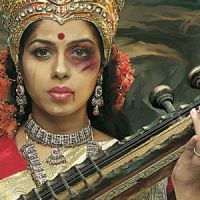 Abused Goddesses : une campagne choc contre la violence conjugale en Inde