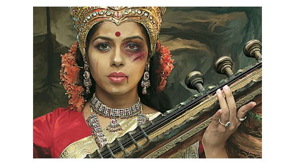 Abused Goddesses : une campagne choc contre la violence conjugale en Inde