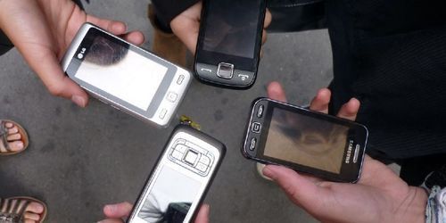 Téléphones espions: l’iPhone et les téléphones Android sont-ils des mouchards ?