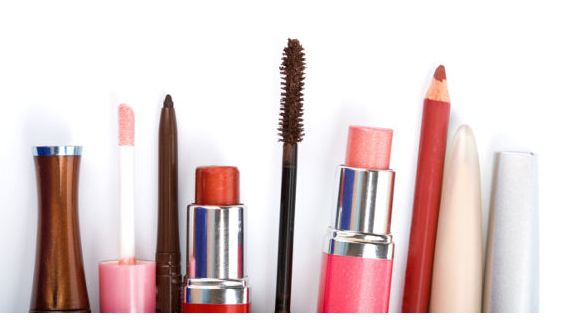 Comment choisir des cosmétiques sans perturbateurs endocriniens ?