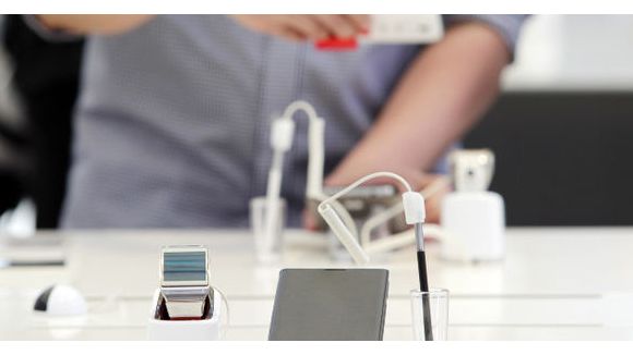 Samsung Galaxy S5 : nouveau capteur photo et coque en métal à la sortie ?