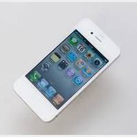 Apple lance l’iPhone 4 blanc après dix mois d'attente