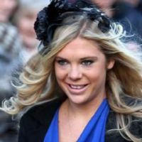 Chelsy Davy, la copine du prince Harry, portera deux robes Alberta Ferretti