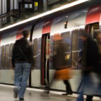 Quatre commandements pour survivre à un trajet en métro  