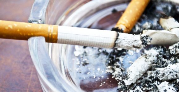 Des pubs pour des cigarettes sud-coréennes assimilent Africains et chimpanzés