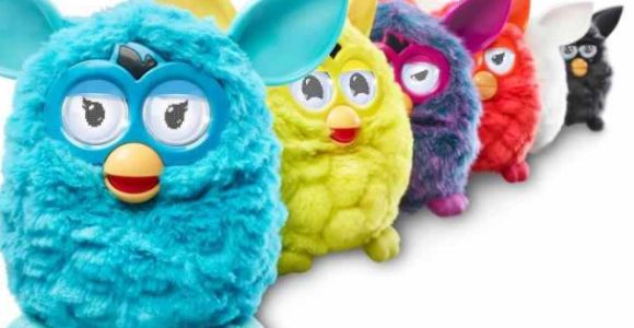 Noël 2013 : les Furby d’Hasbro en rupture de stock pour les fêtes ?