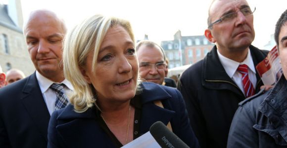 "Barbe" et "chèche" : la mère d'un des otages répond à Marine Le Pen