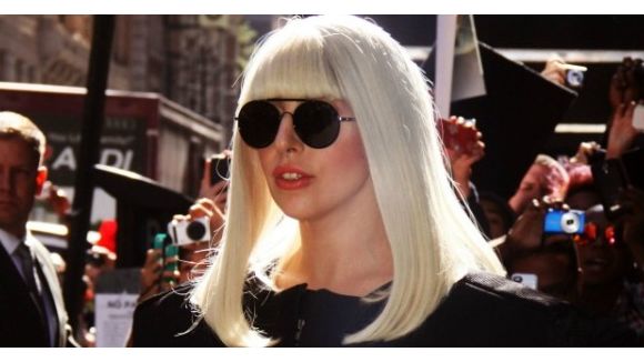 Lady Gaga se sépare de son manager Troy Carter 