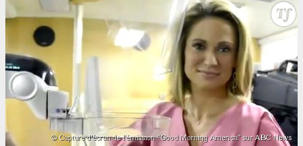 Cancer du sein : une journaliste découvre sa maladie lors d'une mammographie en direct à la TV