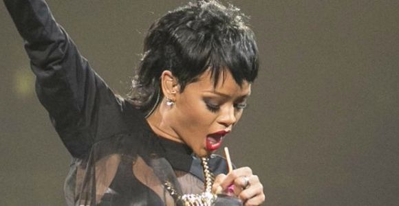 Rihanna toujours amoureuse de Chris Brown ?