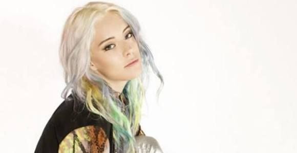 Colorer ses cheveux en rose, bleu ou vert : c'est possible avec Hair Chalk de l'Oréal 