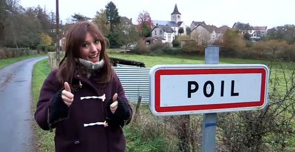 Le Grand Journal : Doria Tillier présente la météo nue et à Poil – vidéo