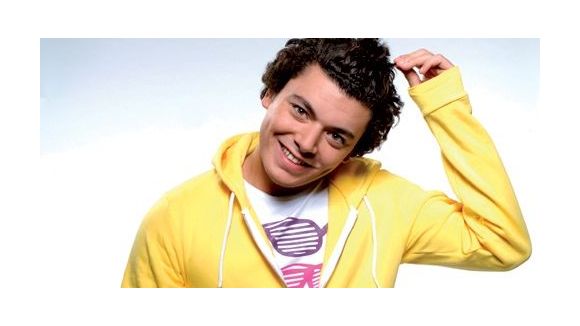 Qui est Kev Adams, la nouvelle coqueluche des ados ?