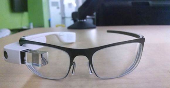 Google Glass : le modèle compatible avec les lunettes de vue dévoilé sur internet