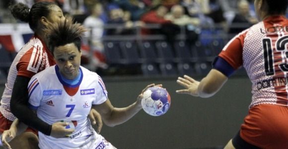 Handball : les Bleues s'imposent sans briller face à la République Dominicaine