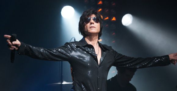 Jean-Luc Lahaye: malgré des tonneaux à 130 km/h, il continue la tournée "Stars 80"